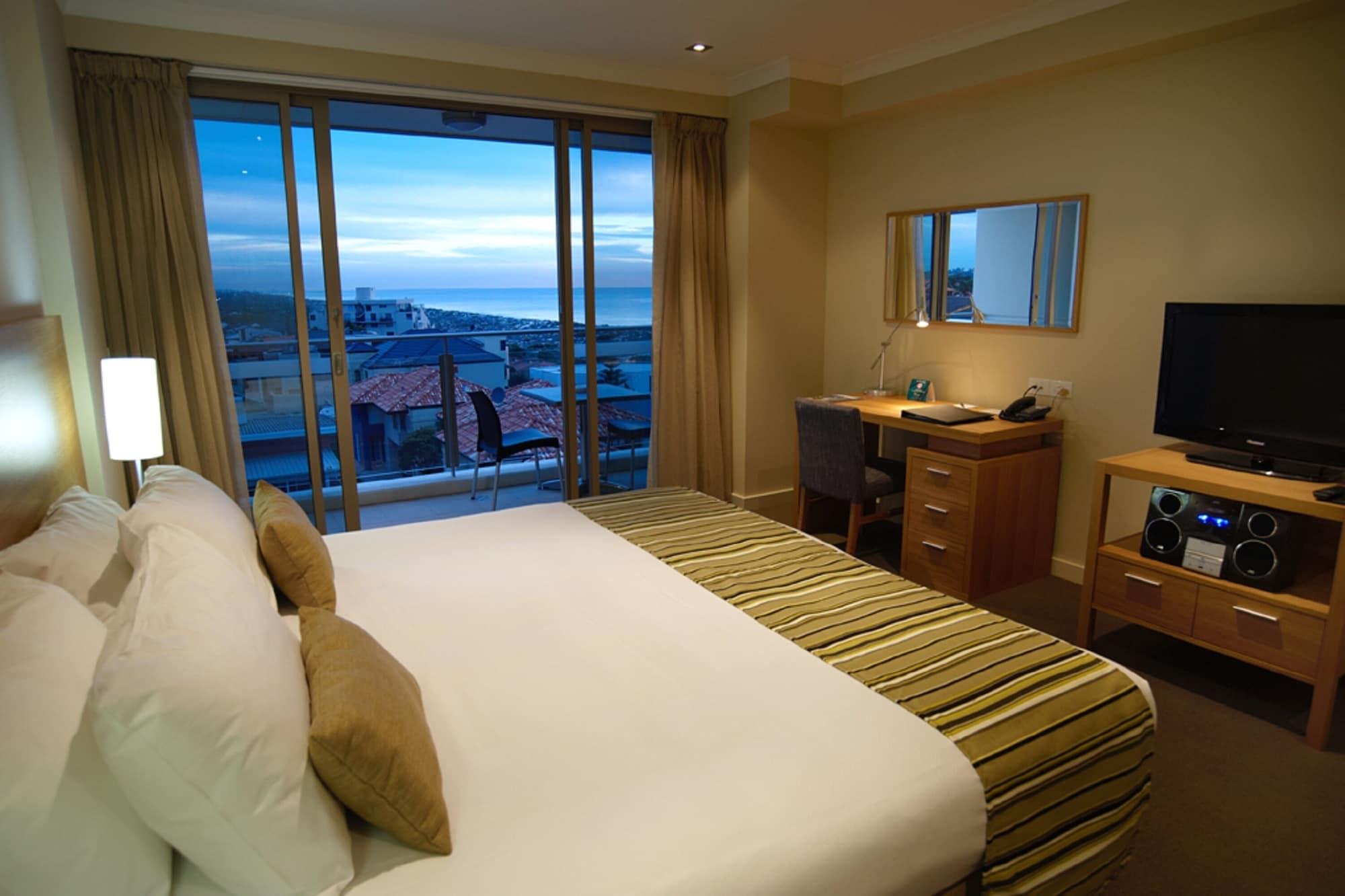 Quest Scarborough Aparthotel Perth Exterior photo