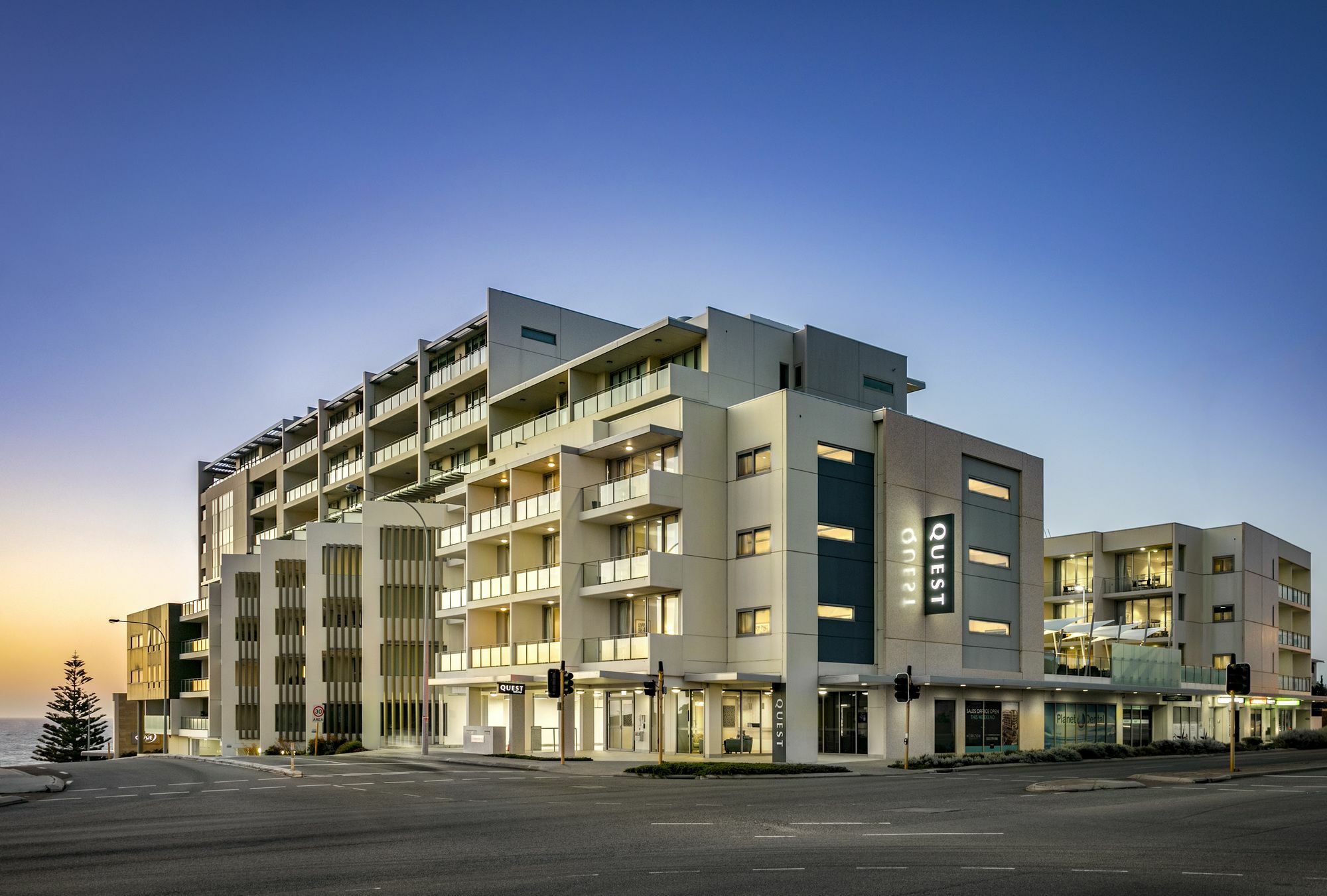 Quest Scarborough Aparthotel Perth Exterior photo